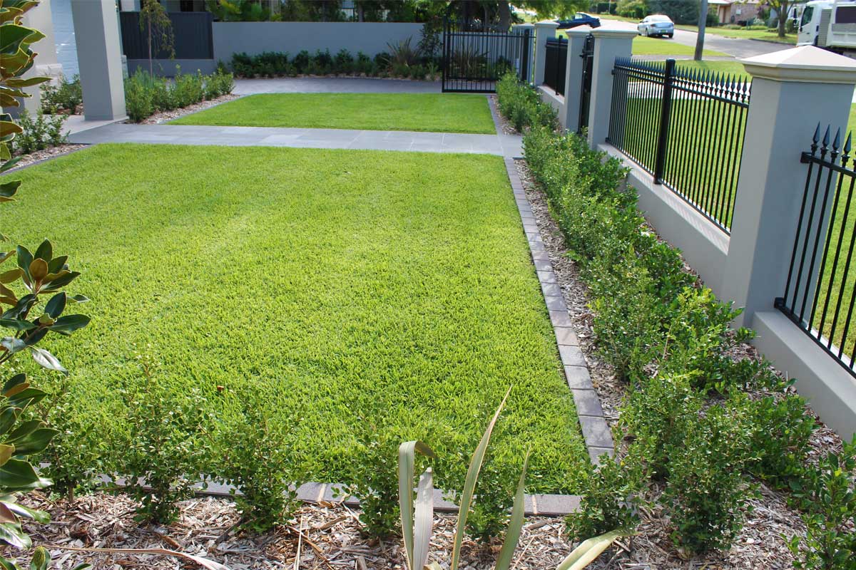 Landscaping Emu Plains Front Garden Fence Paved Pathways