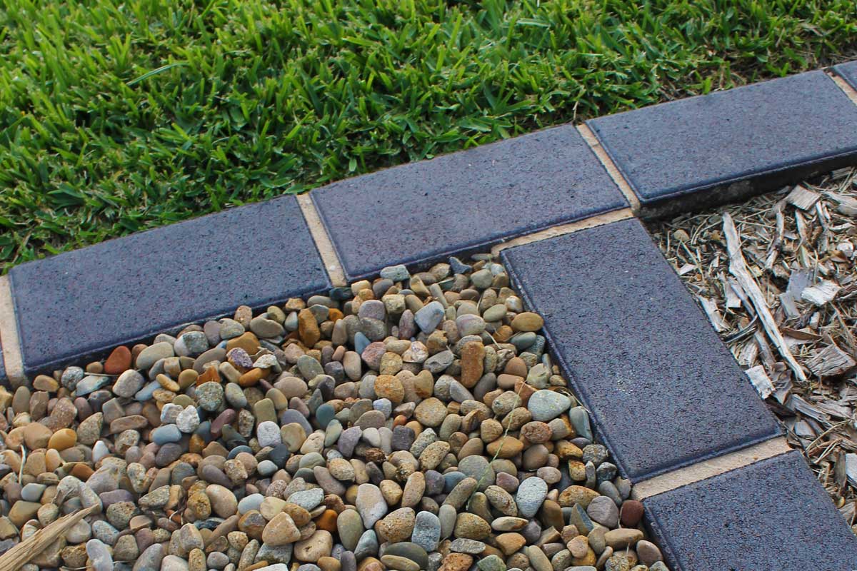 Landscaping Emu Plains Pebble Grass Bricks