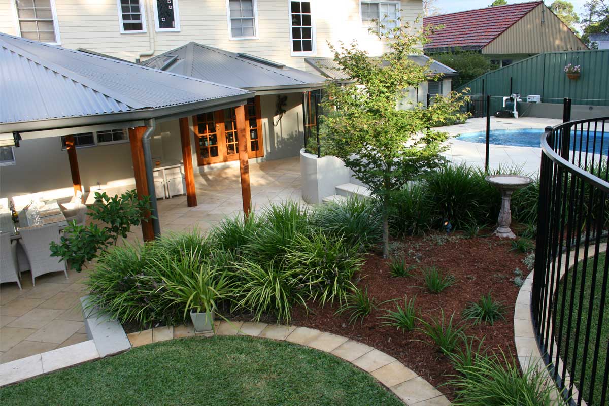 Landscaping Glenbrook Courtyard Entertainment Area and Gardens