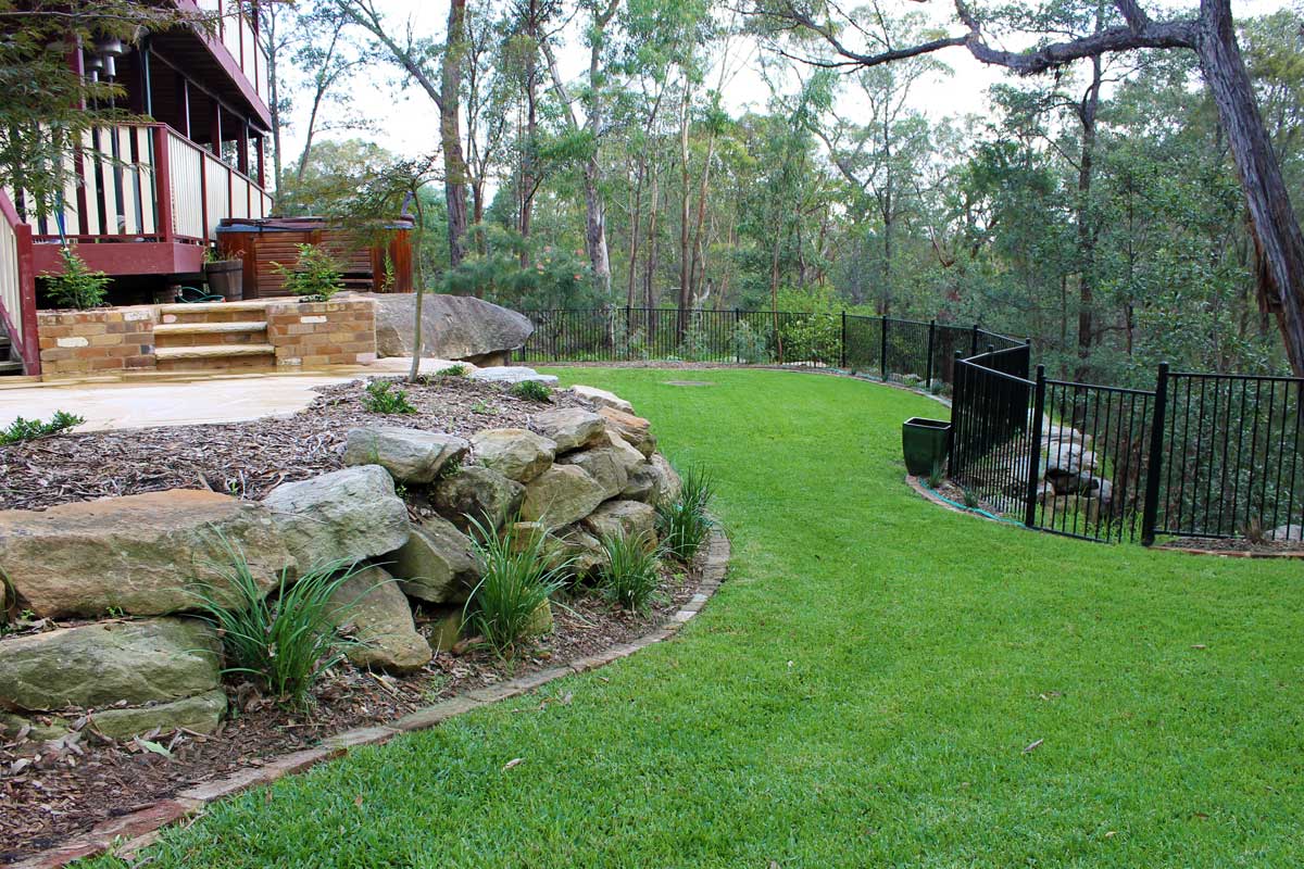 Landscaping Blaxland Backyard Lawns