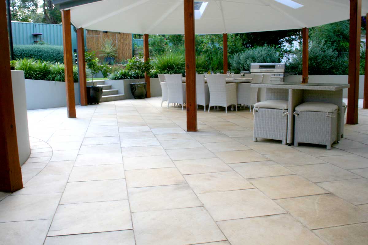 Landscaping Courtyard Large Format Paving