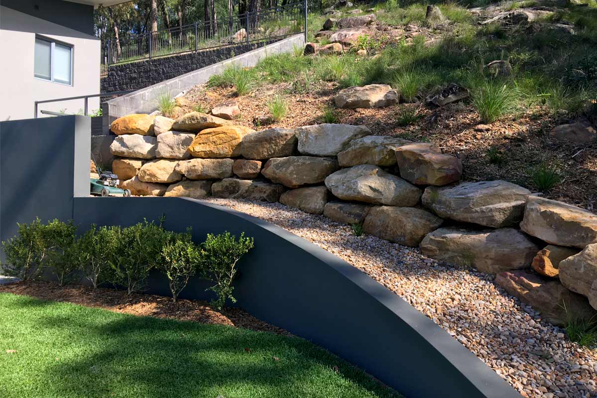 Emu Heights Retaining Wall and Path