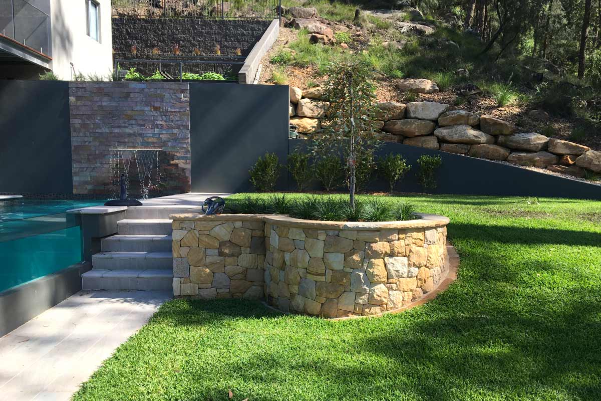 Large_Acreage_Landscaping_Pool_Garden_DesignSandstone_Retaining_Walls
